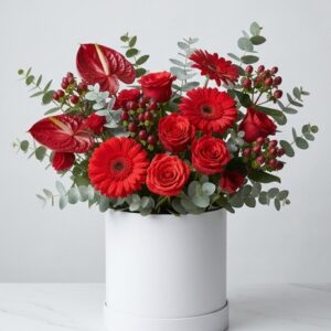 Scatola Cilindro — Anthurium rosso, Rosellina rossa, Gerbera rossa, Iperico rosso