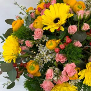 Scatola cilindro, misto fiori gialli e rosa
